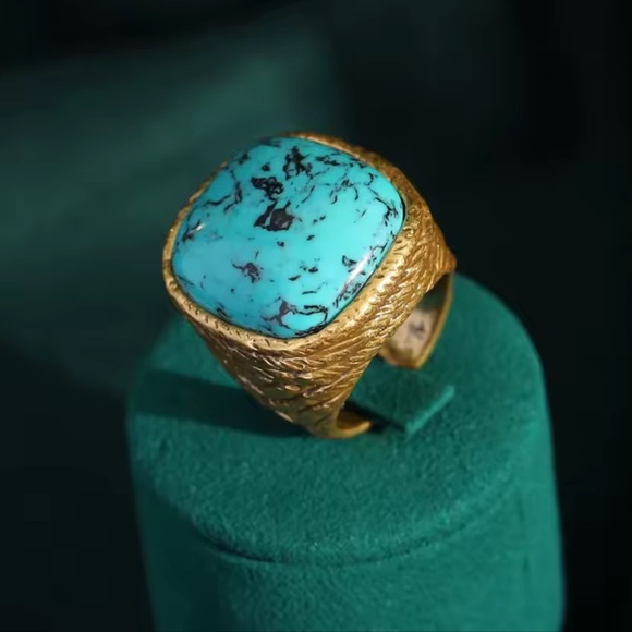 Vintage Couture 18K Gold Brass Turquoise Stone Regal Boho Chic Ring - Picture 1 of 5